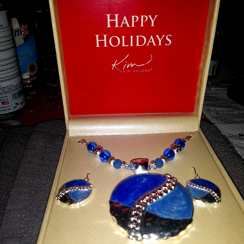 Bought at Kohls necklace earrings new
